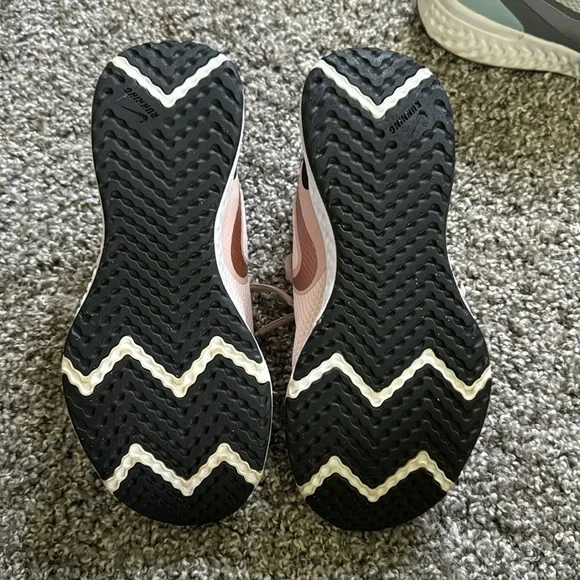 Nike Revolution Running Sneakers, women’s size 7.5 bundle - Picture 12 of 13